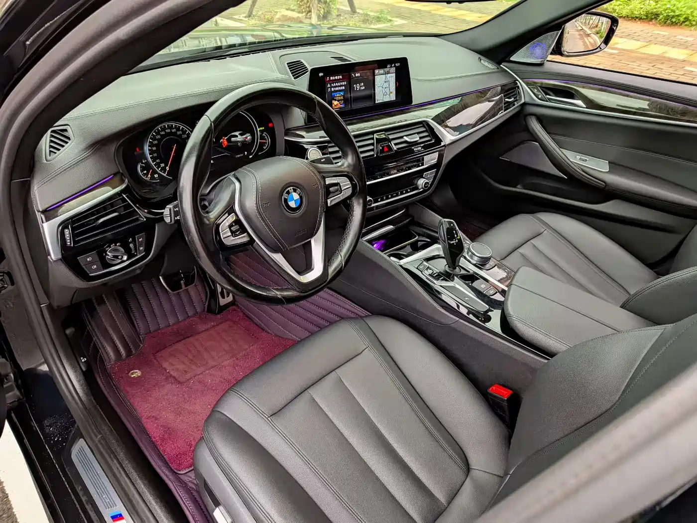 BMW 5 Series 2018 525Li M Sport Package фото 9