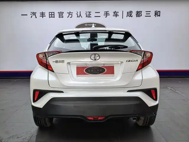 Toyota IZOA 2023 2.0L Yi-Xing Edition — фото 4
