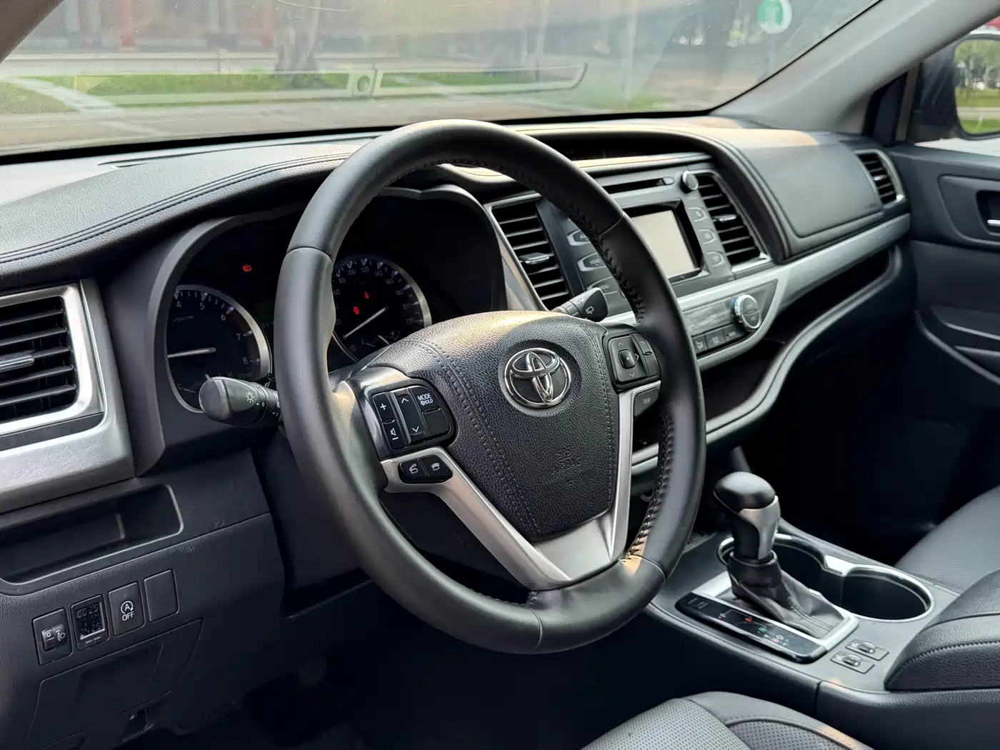 Toyota Highlander 2017 2.0T 4WD Premium 7-Seater фото 5