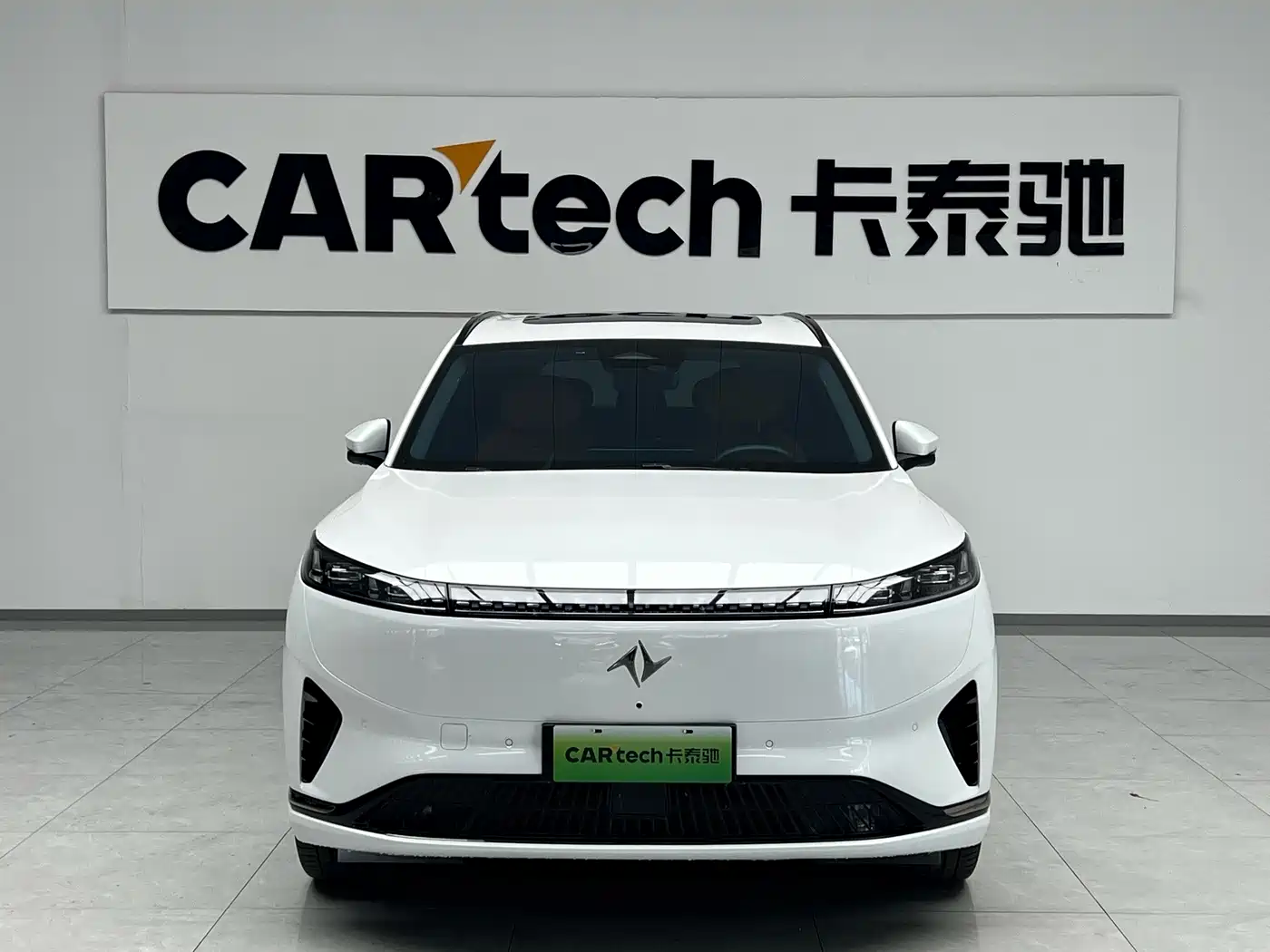 Dongfeng Yipai eπ008 2025 2025 210Ultra Range Extender 5-Seater
