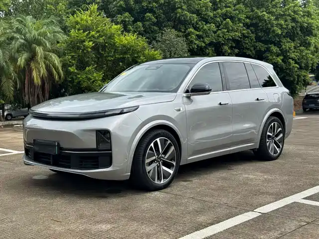 Li Auto Li L8 2023