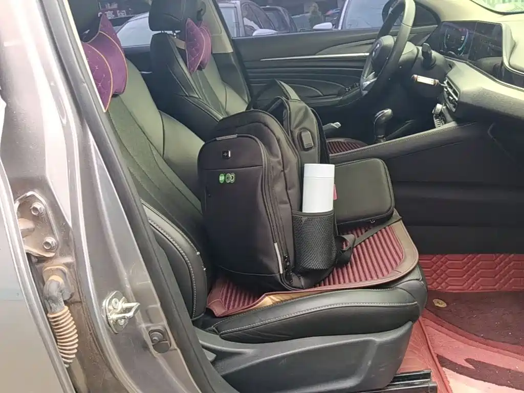 Фото 25 - Changan Eado