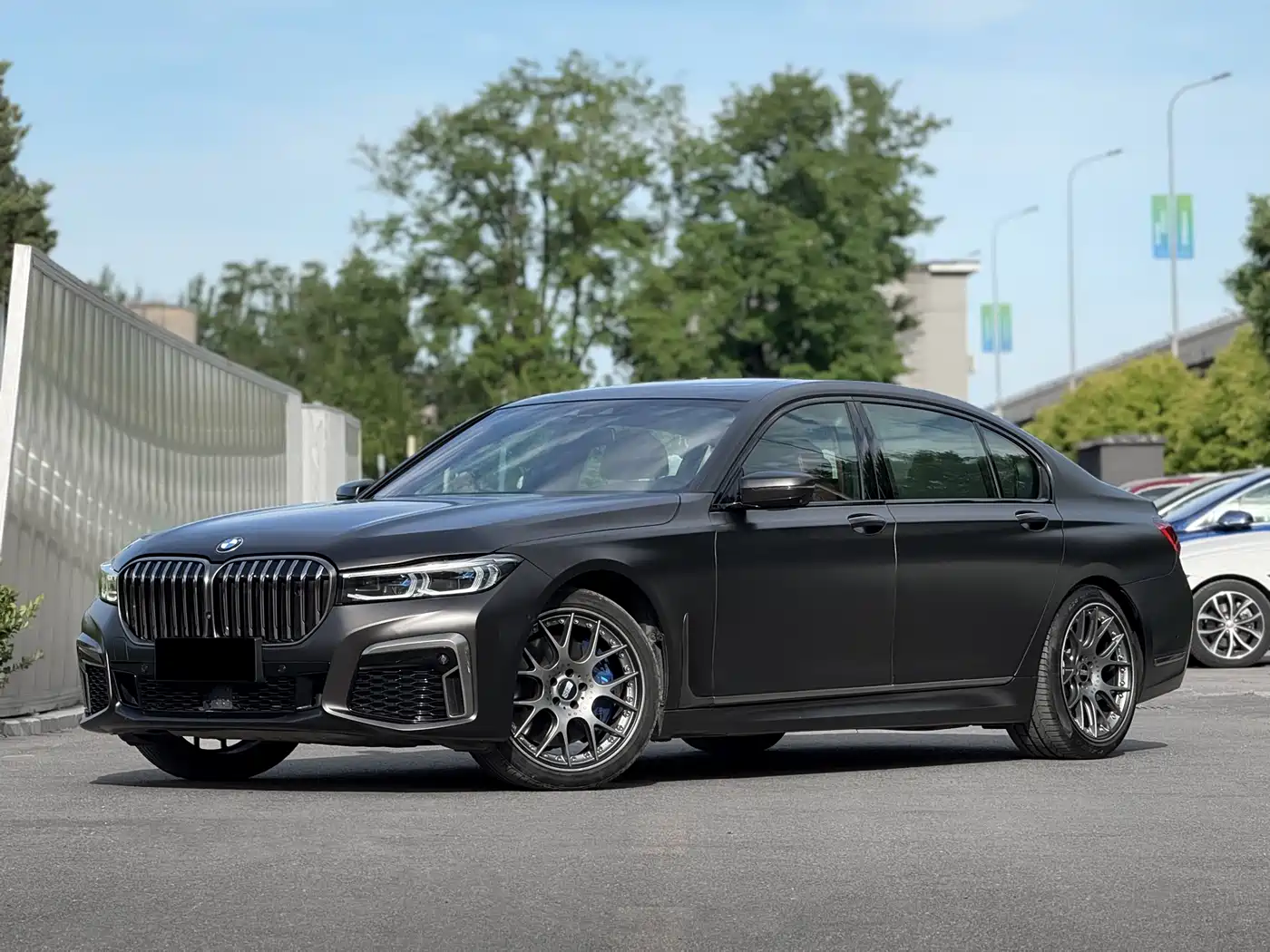 BMW 7 Series 2017 750Li xDrive Customized Edition (4-Seater)