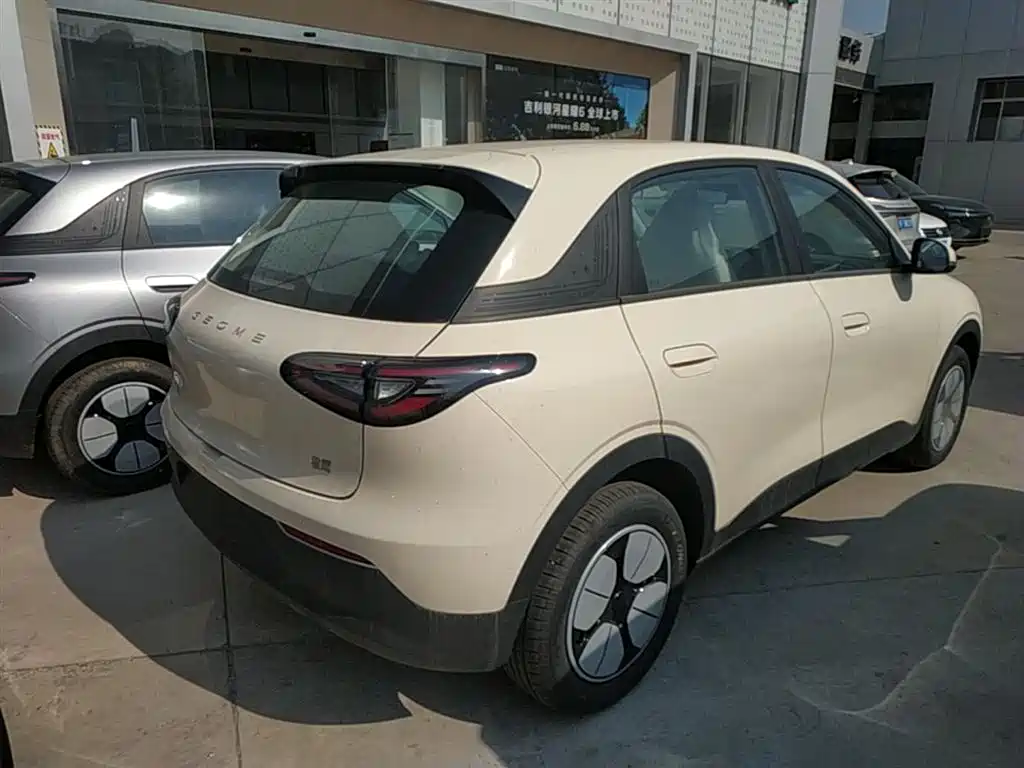 Geely Galaxy Starry Wish 2026 Edition 310km Youth Version фото 7
