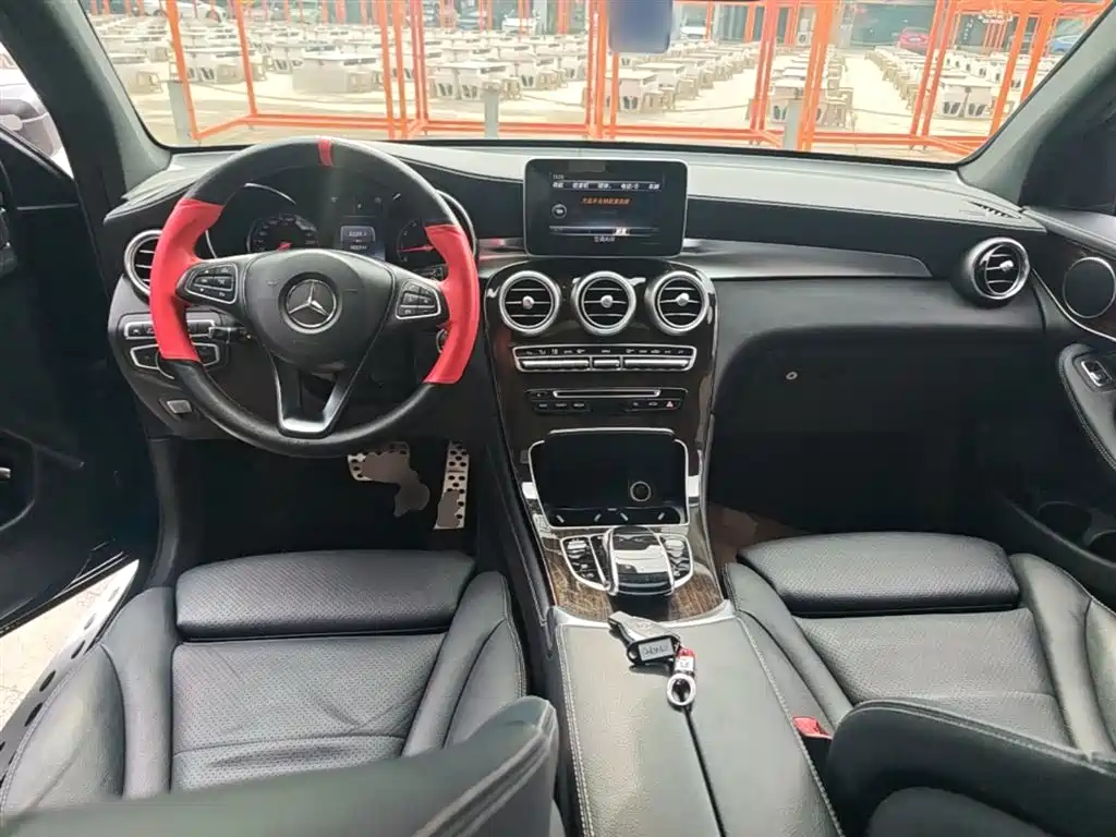 Mercedes-Benz GLC 2017 GLC 260 4MATIC Luxury фото 10