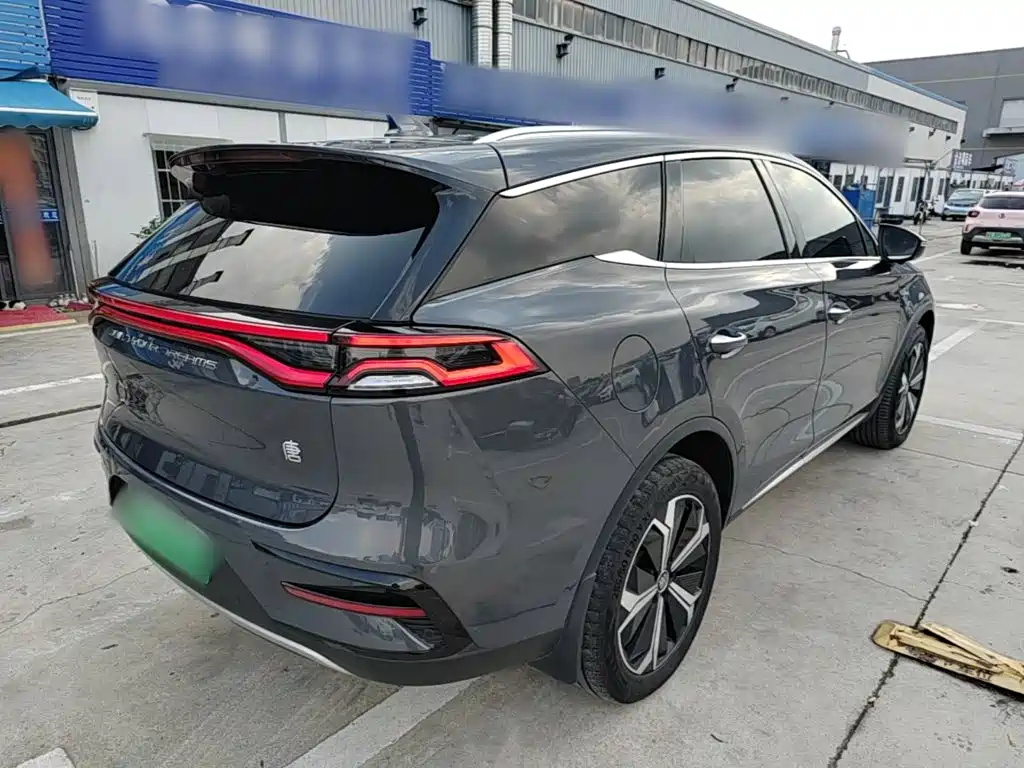 Фото 7 - BYD Tang New Energy