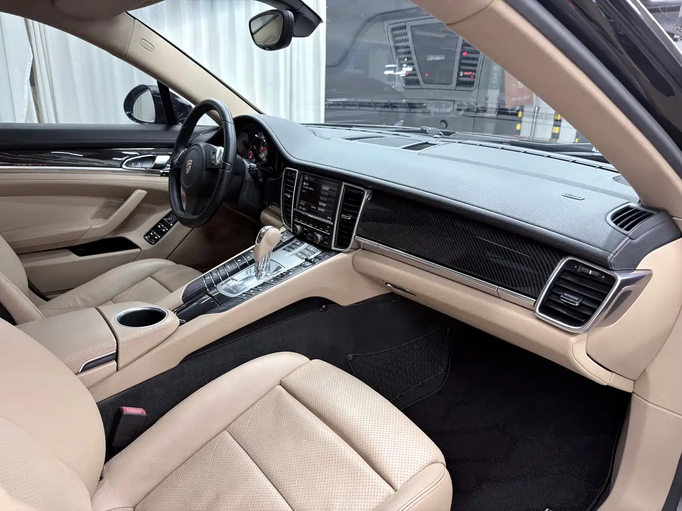 Porsche Panamera 2013 Panamera 4 Platinum Edition 3.6L фото 13