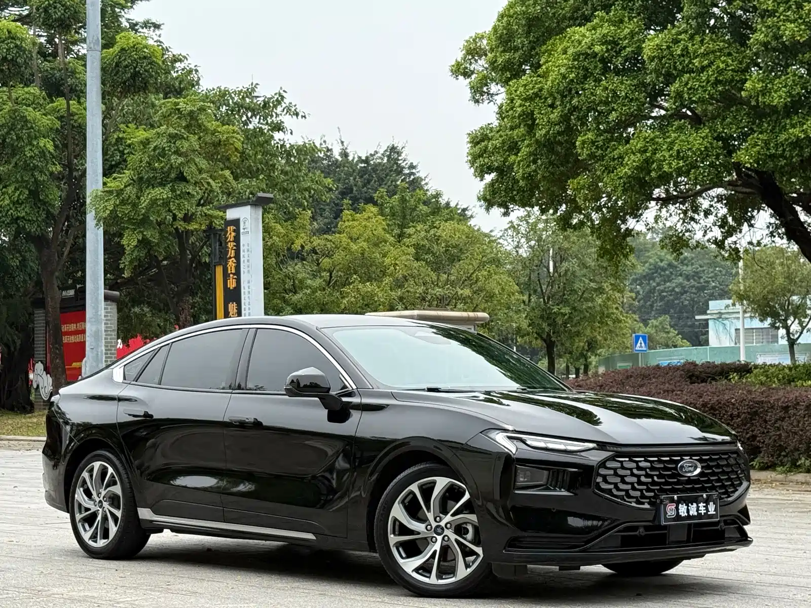 Фото 3 - Ford Mondeo