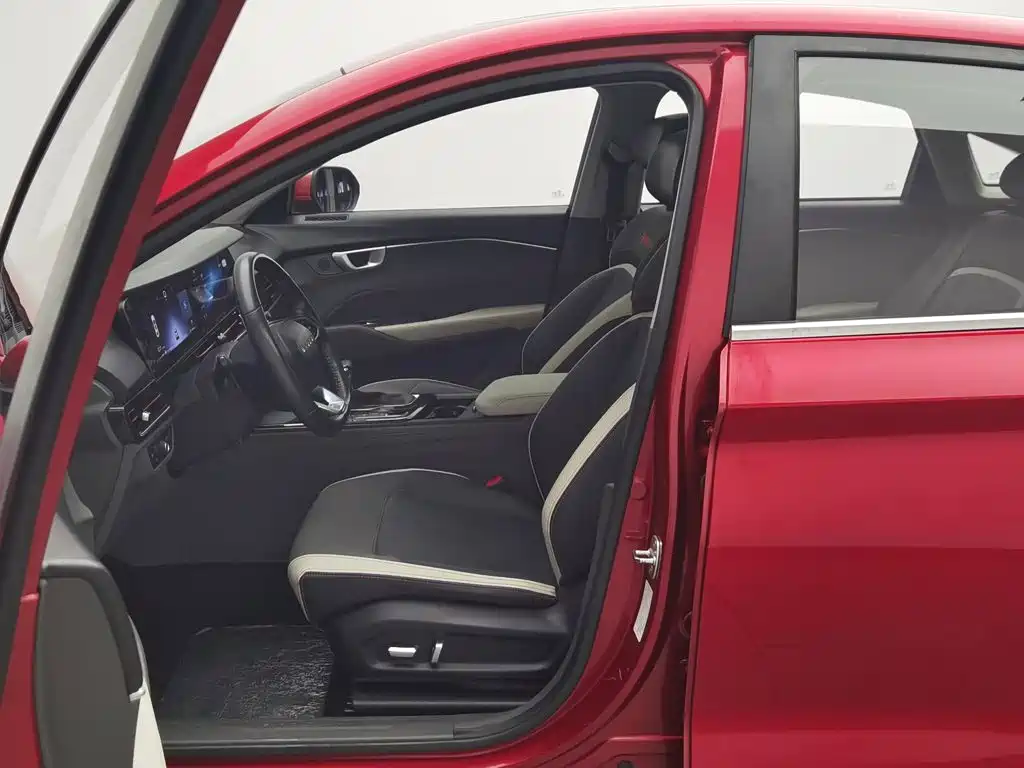 Photo 10 - Baojun RC-6