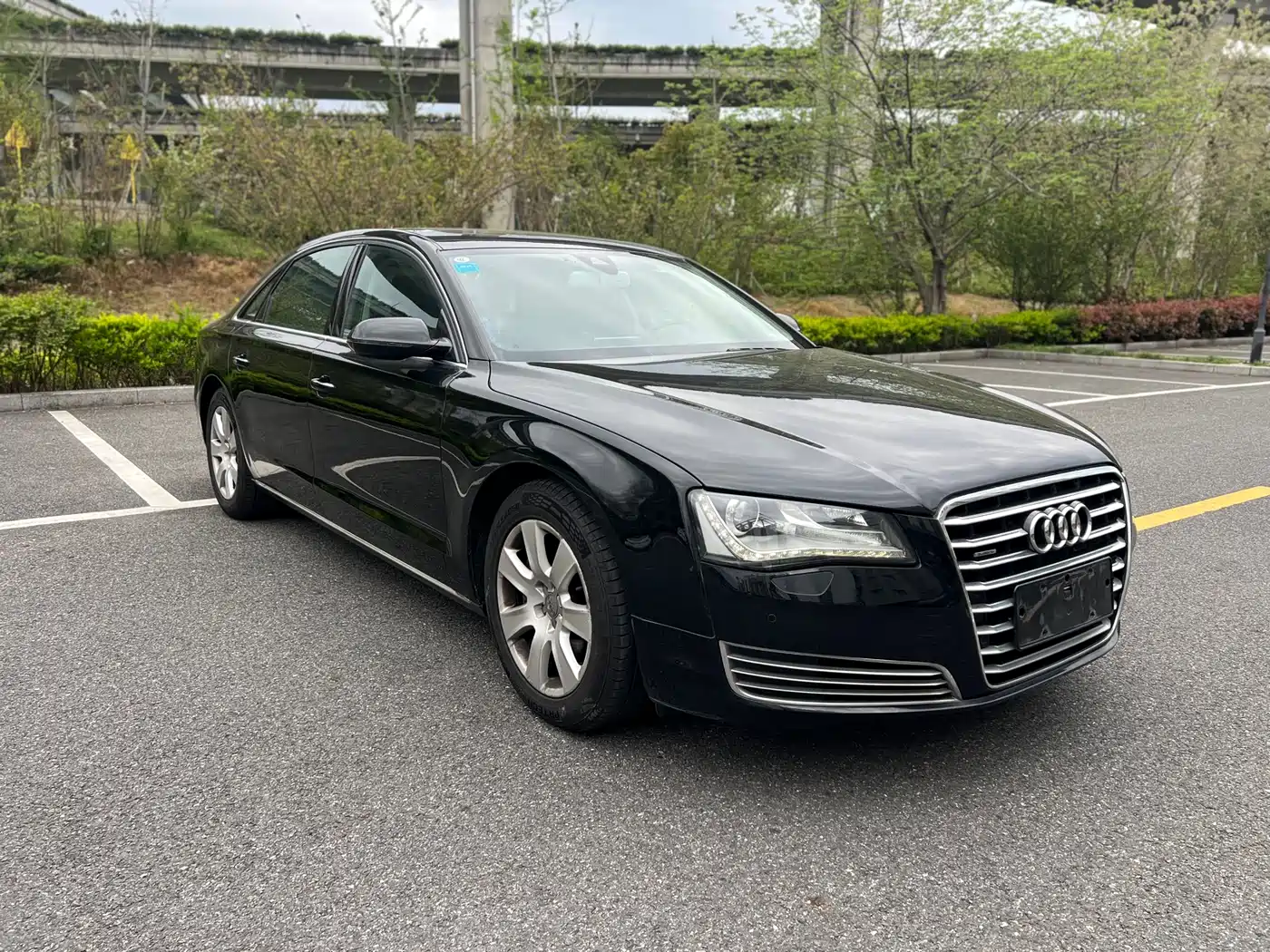 Audi A8 2012 A8L 45 TFSI quattro Luxury фото 3