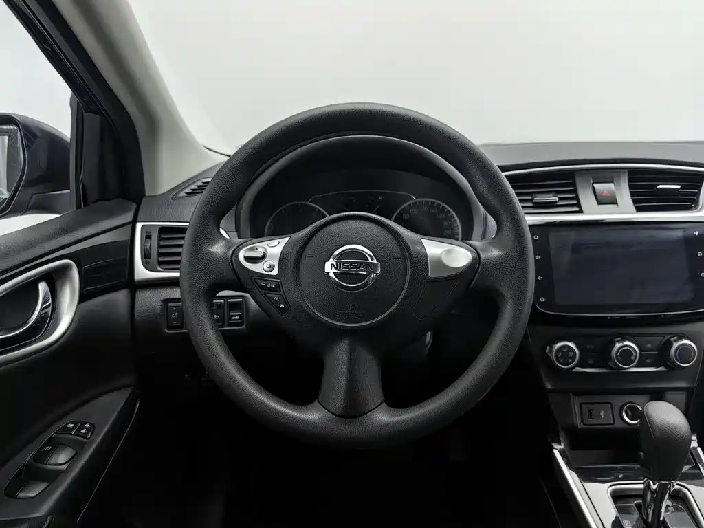 Фото 11 - Nissan Sylphy
