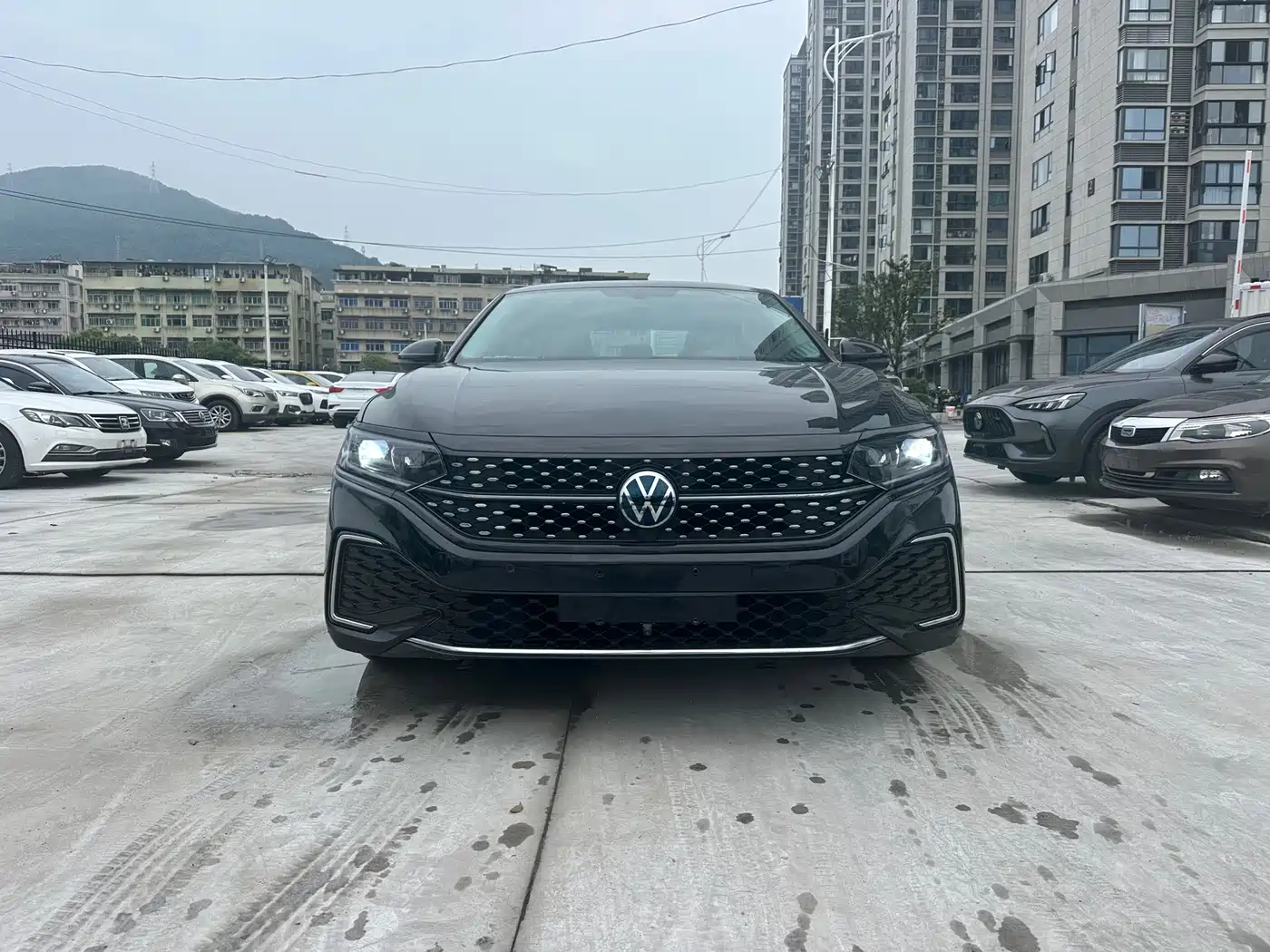 Фото 2 - Volkswagen Passat