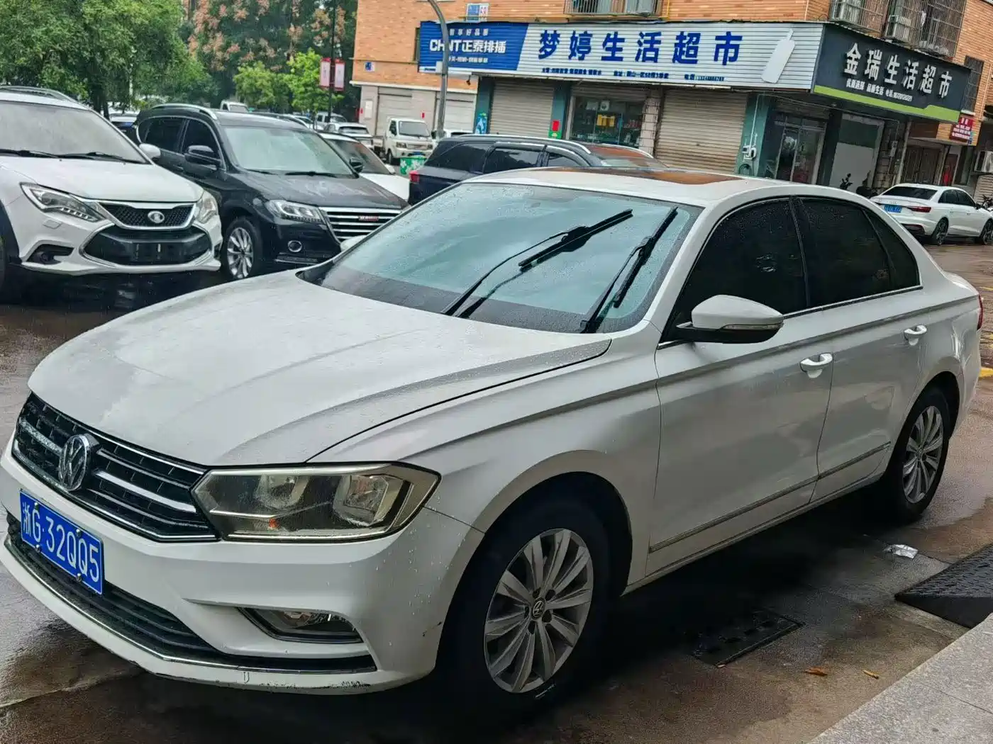 Фото 1 - Volkswagen Bora