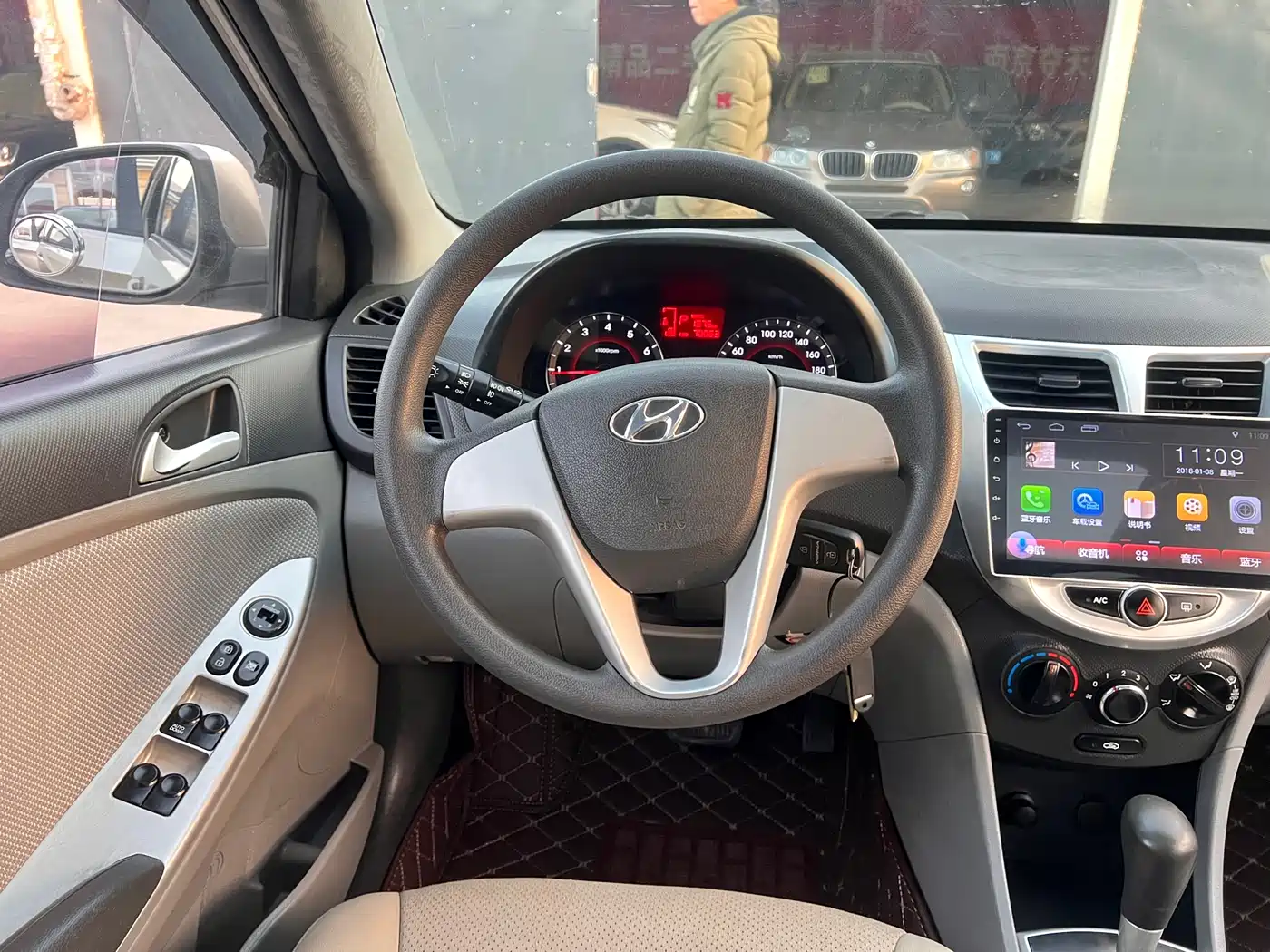 Hyundai Verna 2014 1.4L Automatic Smart GLS фото 14