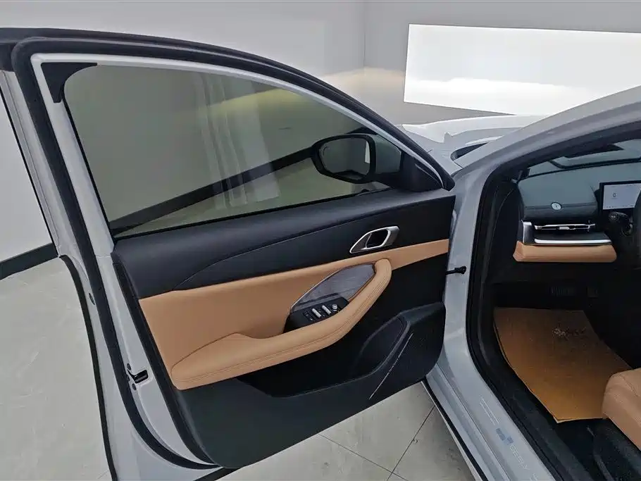 Geely Galaxy Galaxy A7 2025 EM-i фото 7