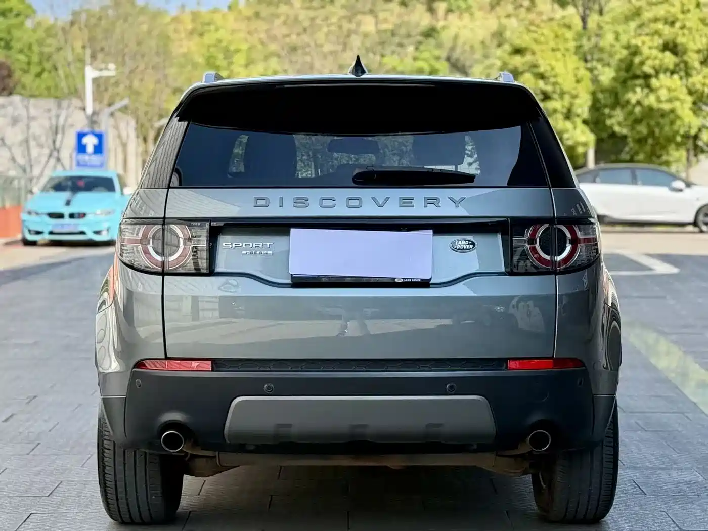 Land Rover Discovery Sport 2018 240PS SE Edition фото 8