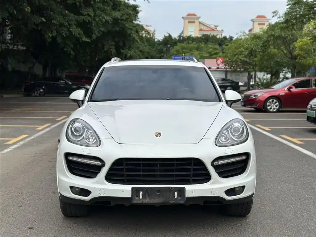 Porsche Cayenne 2015 Cayenne 3.0T фото 2