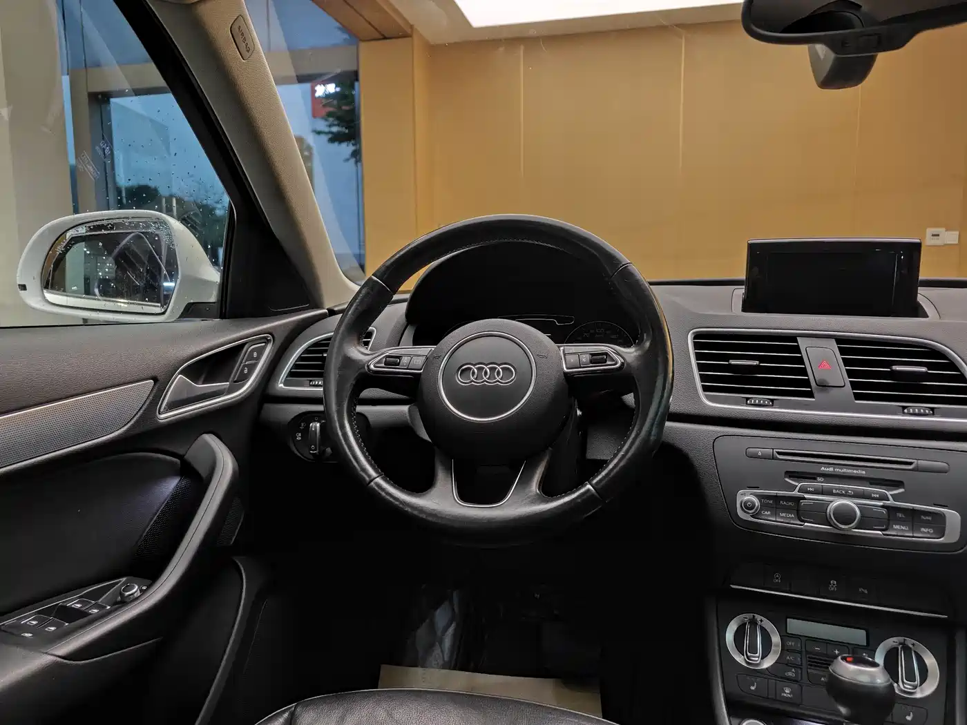 Audi Q3 2015 35 TFSI Comfort фото 14