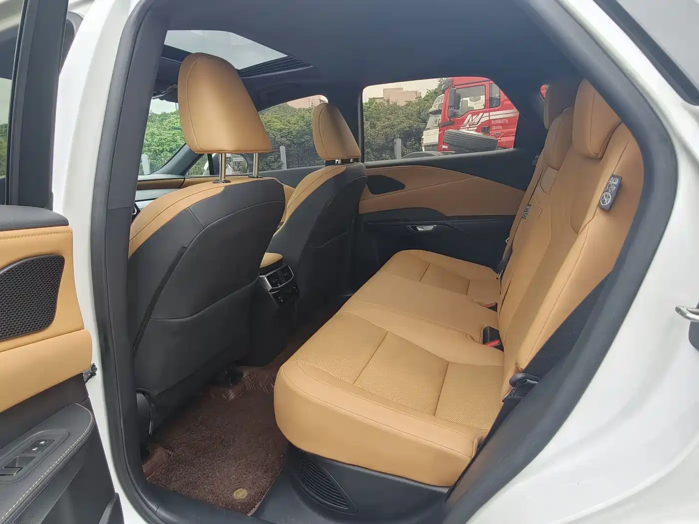 Lexus RX 2023 350h 2WD Joy Edition фото 12