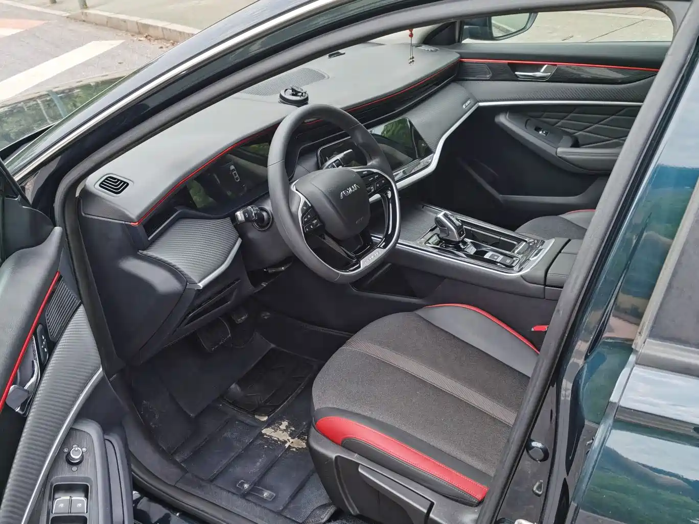 DONGFENG YI HYUN MAX