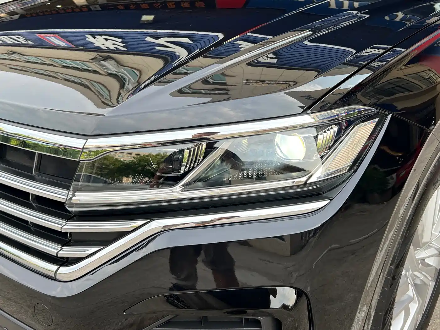 Volkswagen Touareg 2022 2021 2.0TSI R-Line