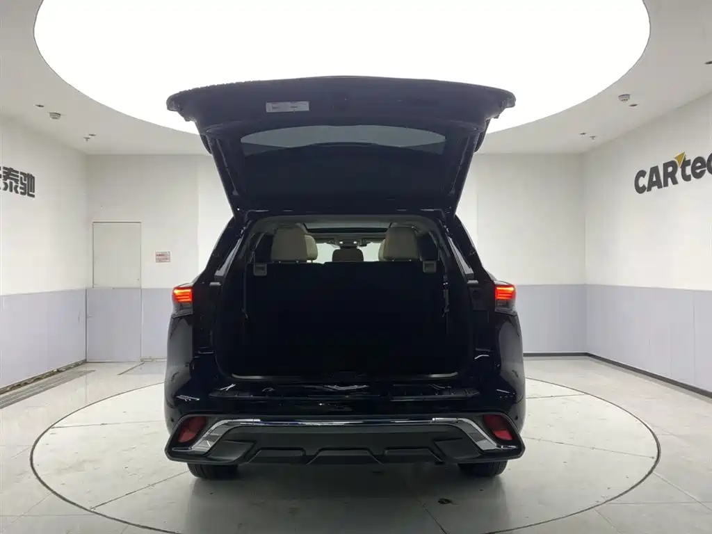 Toyota Highlander 2022 Dual Engine 2.5L 2WD Premium 7-Seater фото 29
