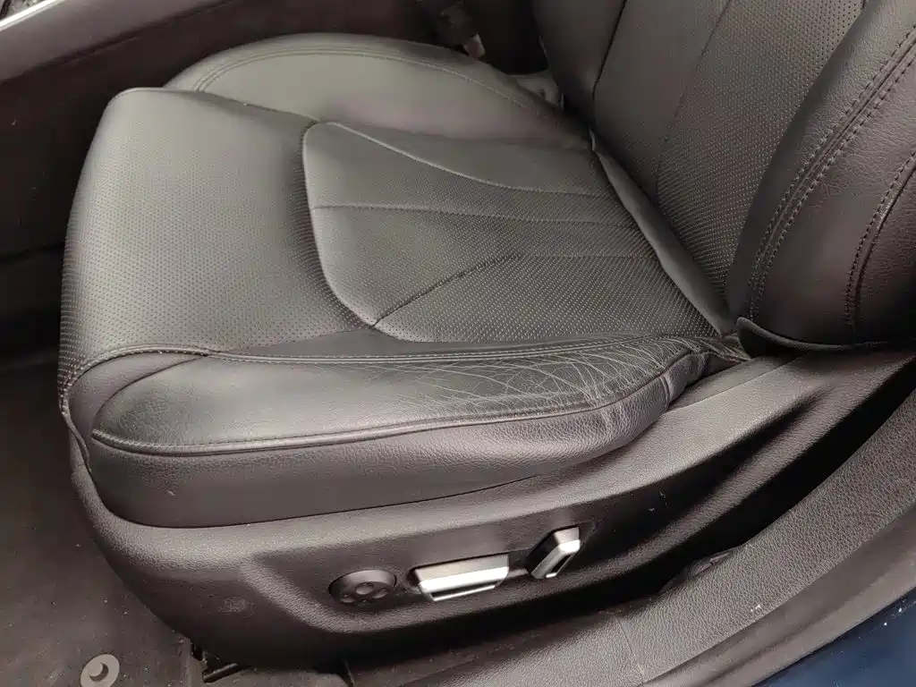 Фото 20 - Geely Borui
