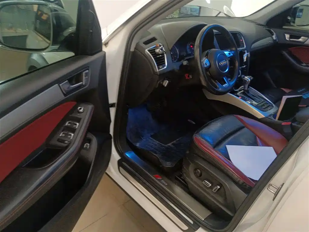 Audi Q5 2018 Collector's Edition 40 TFSI Technology фото 14