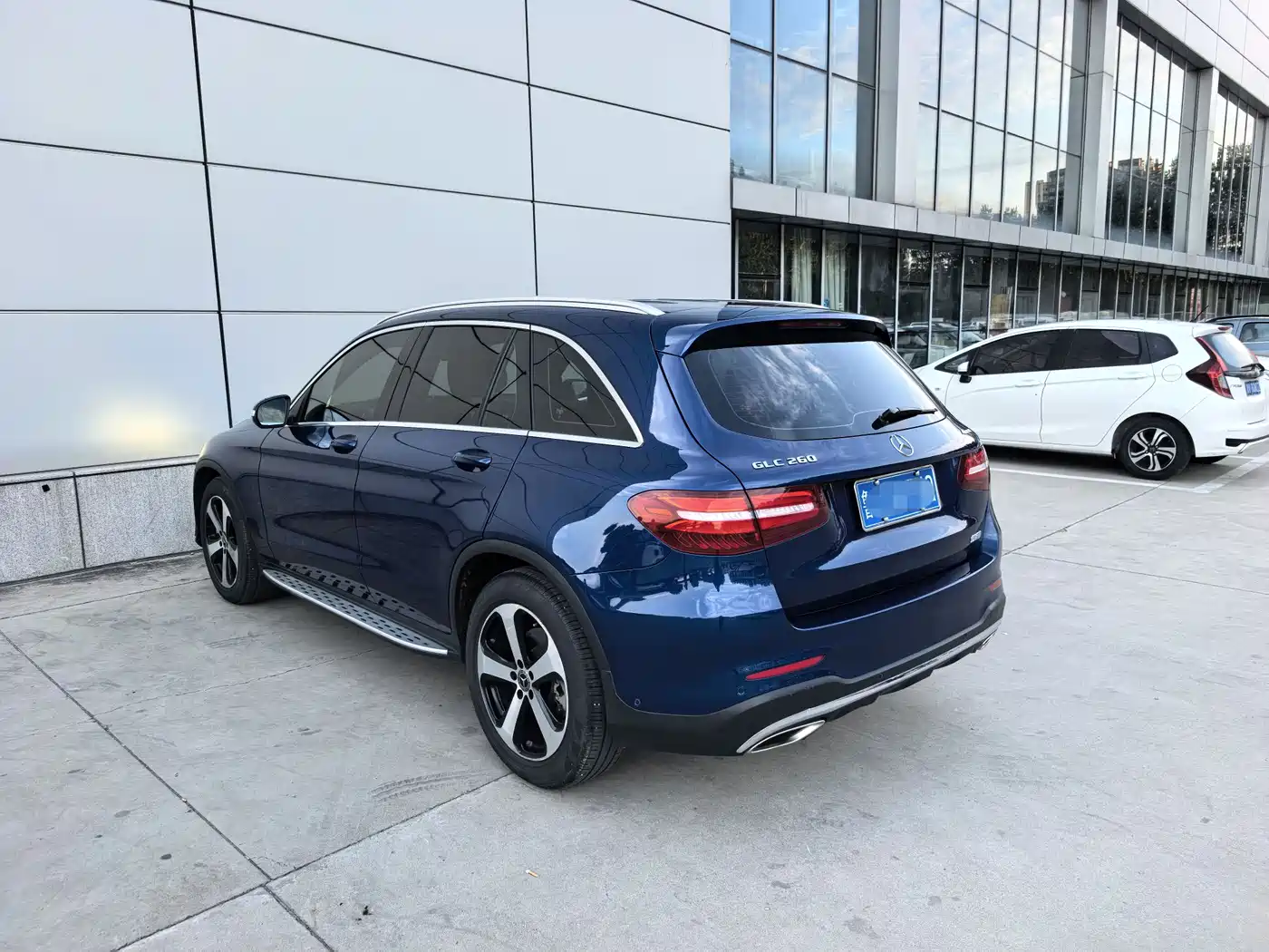 Mercedes-Benz GLC 2018 GLC 260 4MATIC Luxury фото 4