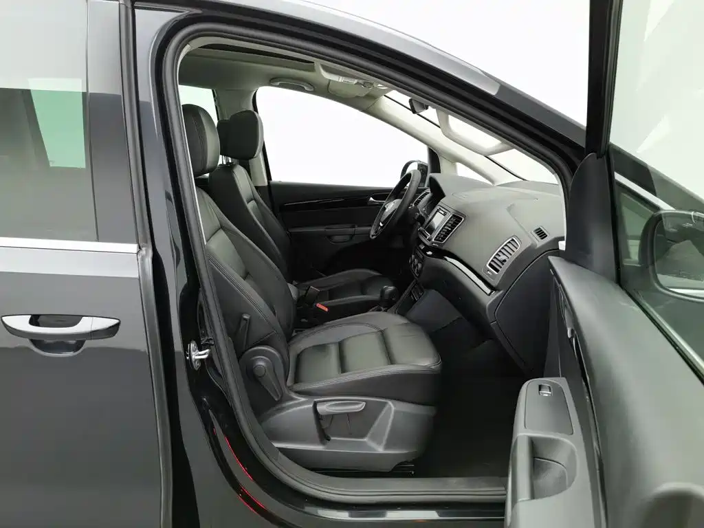 Volkswagen Sharan 2018 2018 380TSI Premium 6-Seater