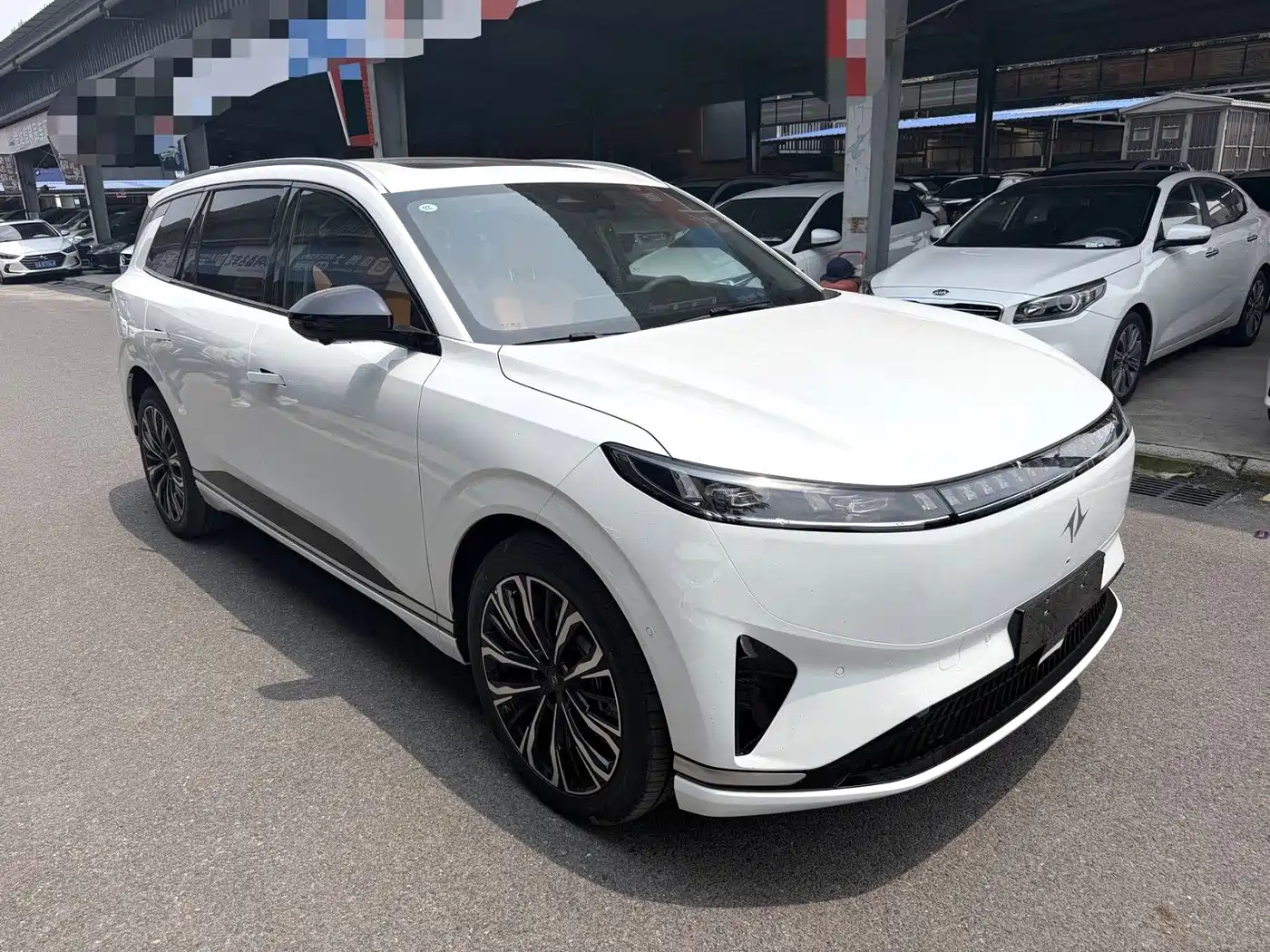 Dongfeng Yipai eπ008 2026 2026 6-seater EREV Family Joy Edition