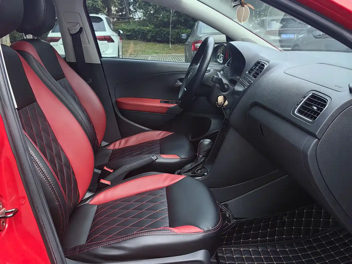 Volkswagen Polo 2018 1.5L Auto Comfort фото 7