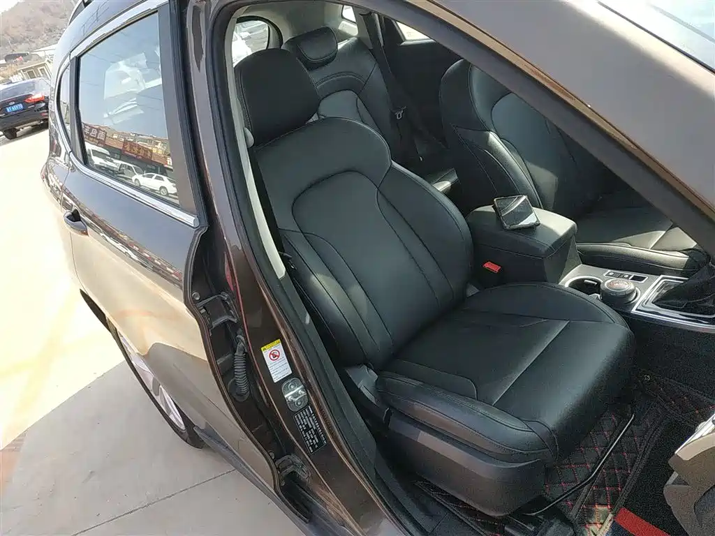 Haval H2 2015 1.5T Automatic 2WD Premium Edition фото 20