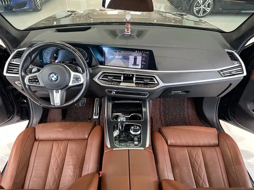 BMW X7 2019 xDrive40i Executive M Sport Package фото 6