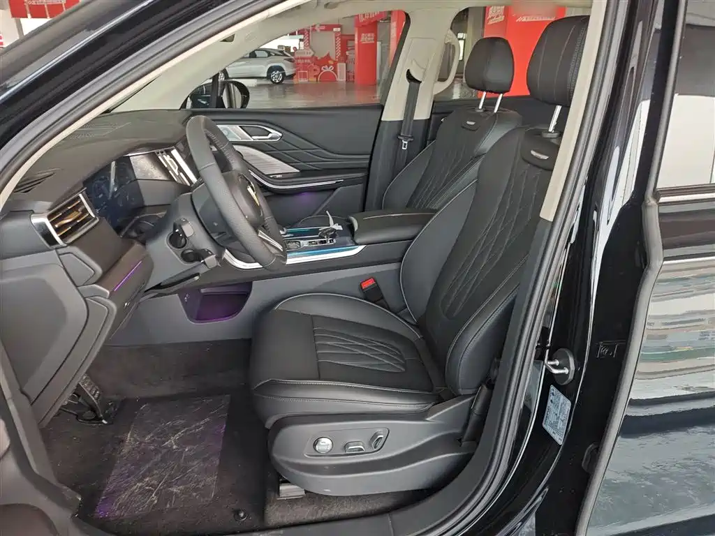 Hongqi HS7 PHEV 2024 2.0T PHEV AWD Qichang Edition 7-seater фото 11