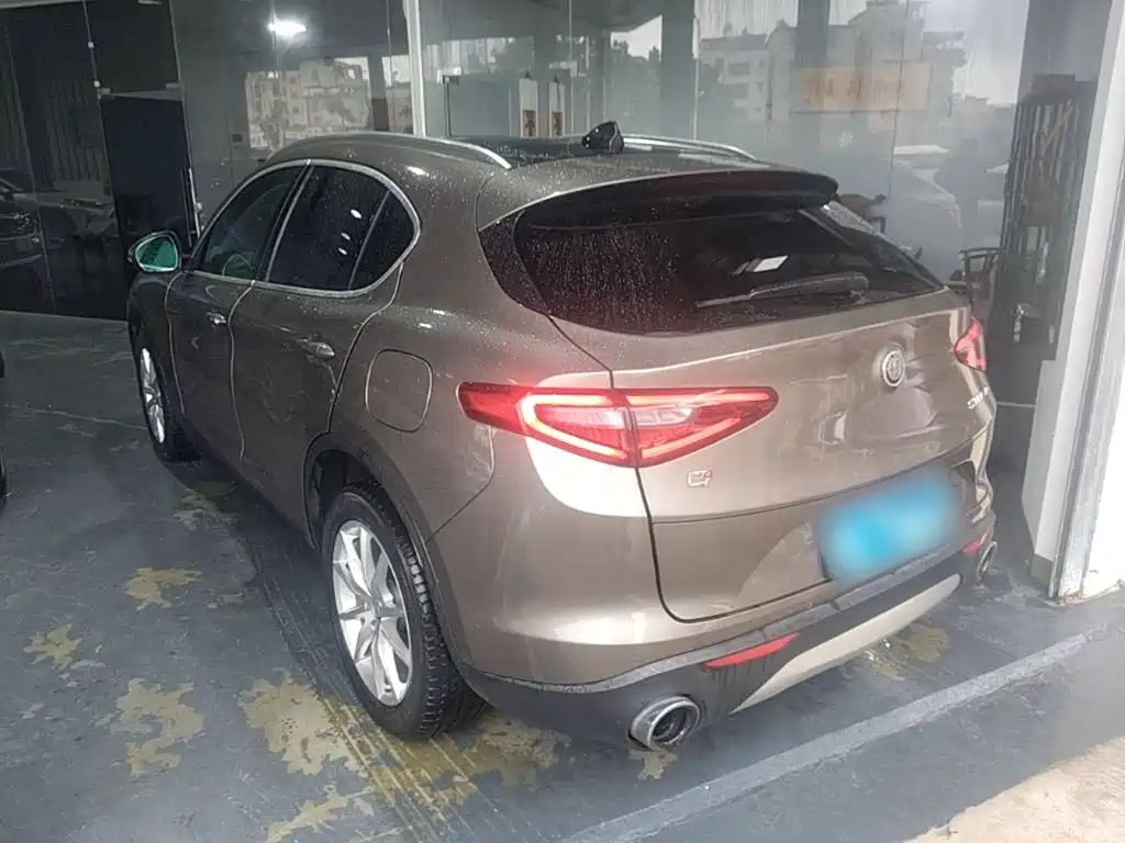Alfa Romeo Stelvio 2019 2017 2.0T 280HP Luxury