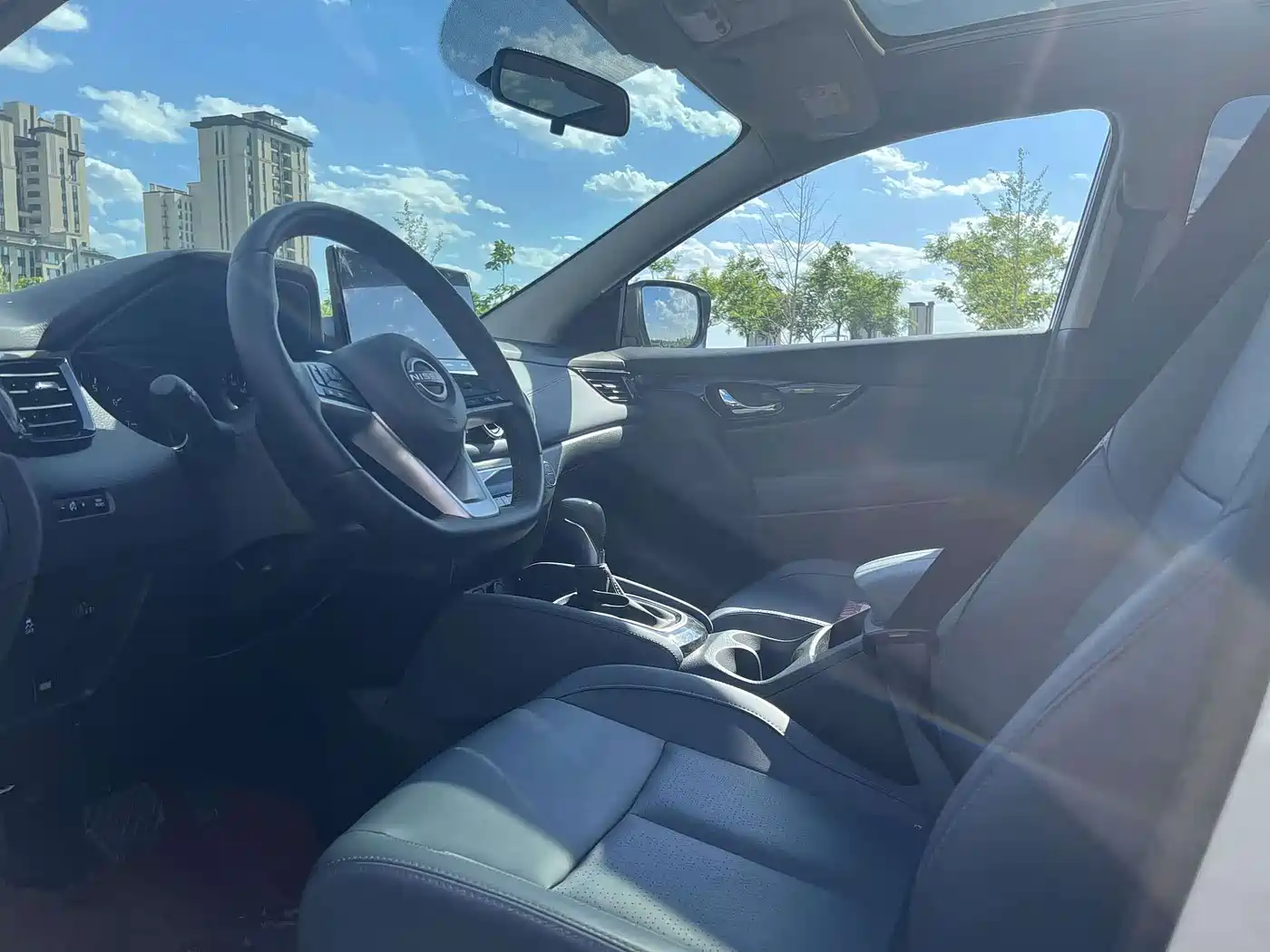 Nissan Qashqai 2026 2025 Facelift Honor 2.0L CVT XV+ Leading Edition