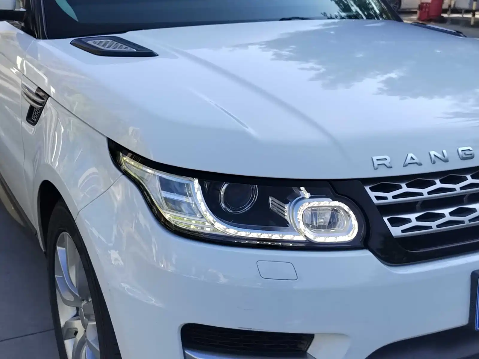Фото 9 - Land Rover Range Rover Sport