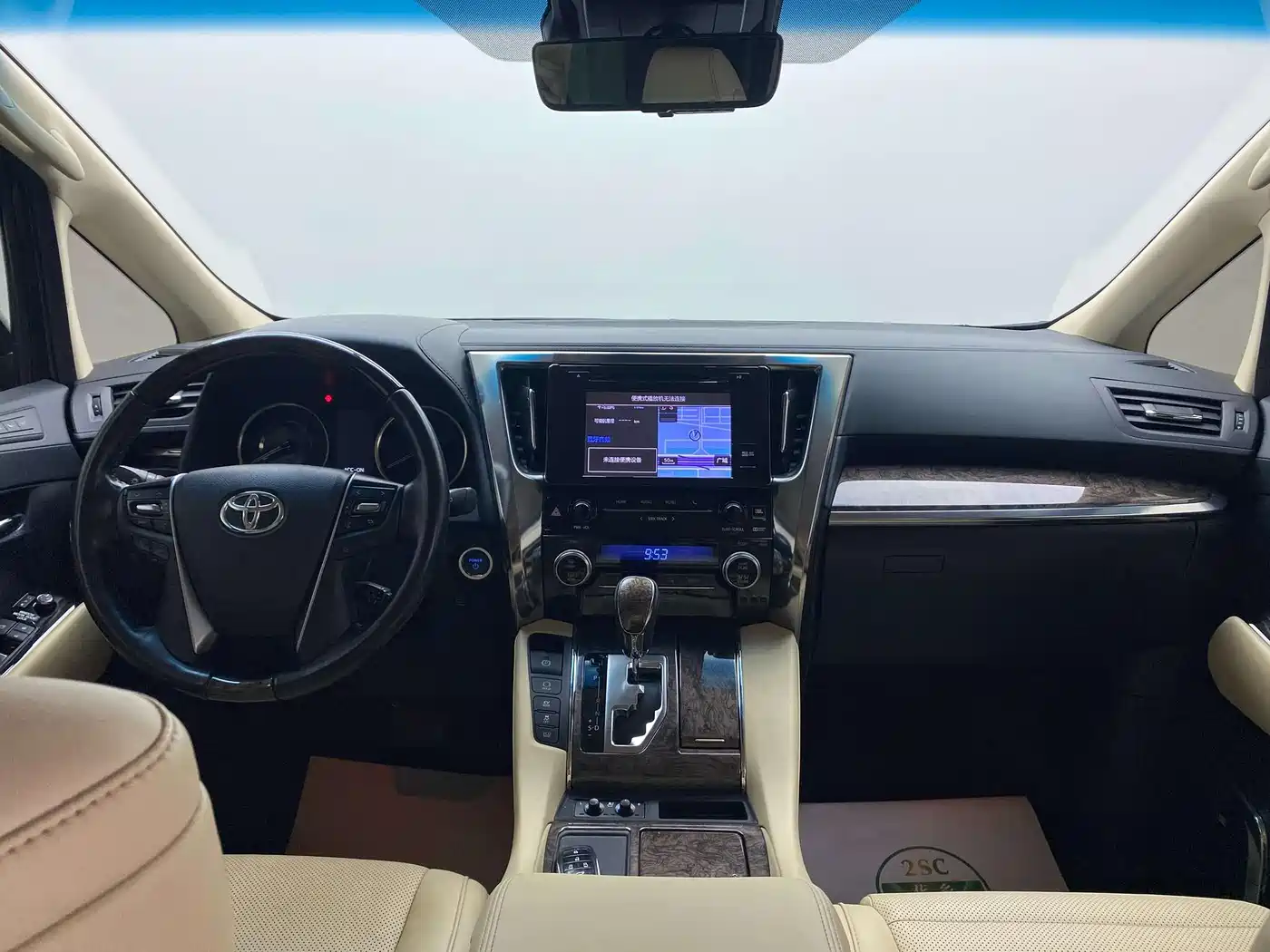 Toyota Alphard 2019 Hybrid 2.5L Premium Edition фото 19