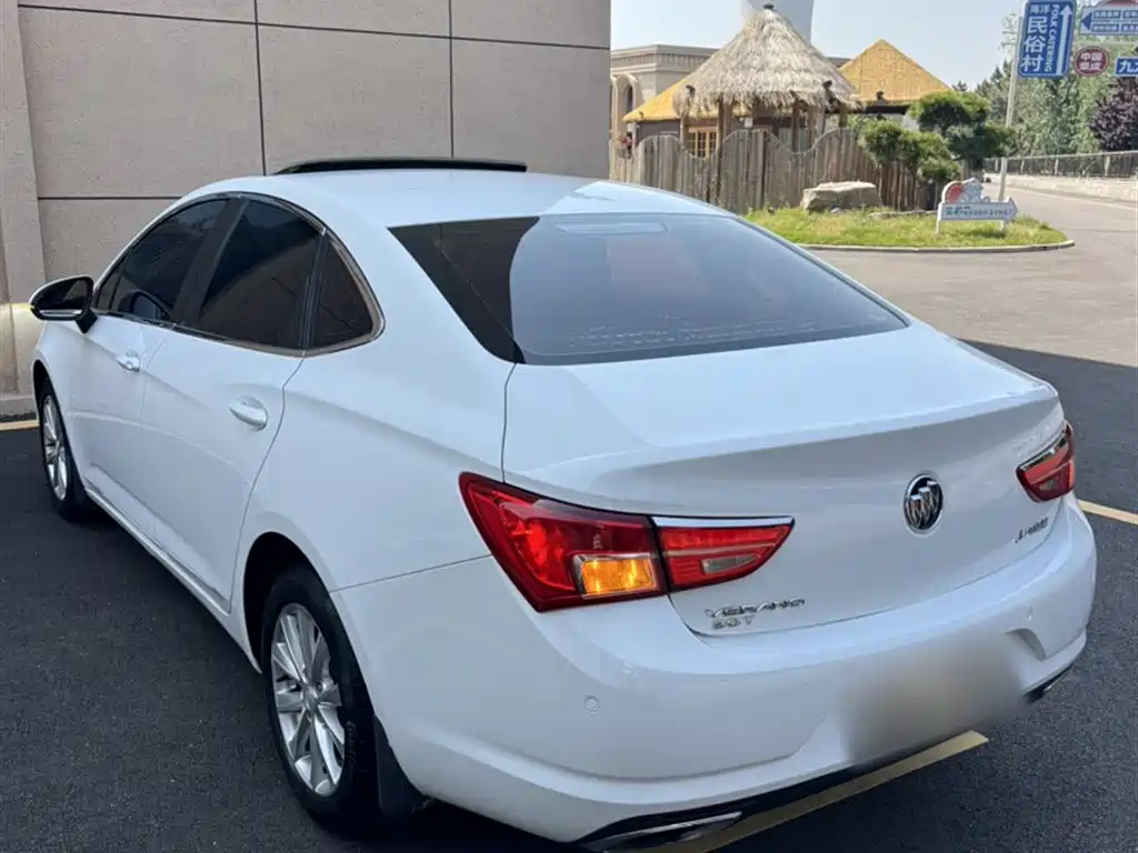 Buick Verano 2017 Sedan 20T DCT Leading фото 7