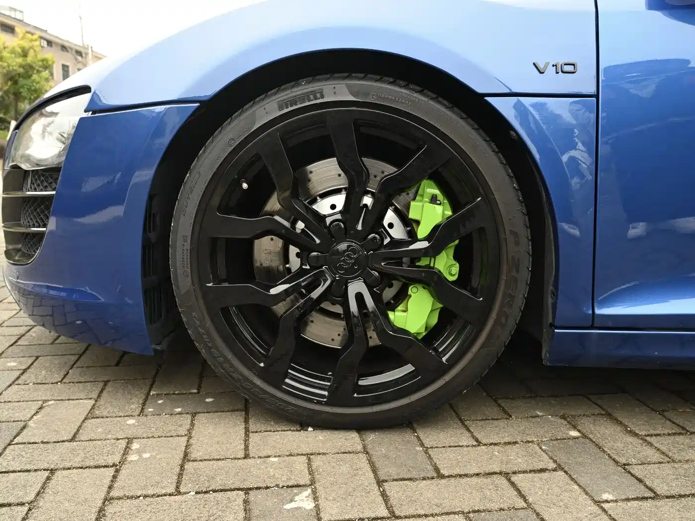 Audi R8 2012 5.2 FSI quattro Limited Edition фото 9