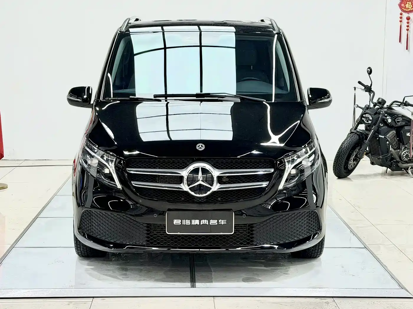 Mercedes-Benz V-Class 2022 V 260 Pilot Edition фото 2