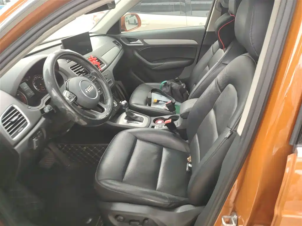 Audi Q3 2015 35 TFSI Millionth Anniversary Intelligent Leader фото 9