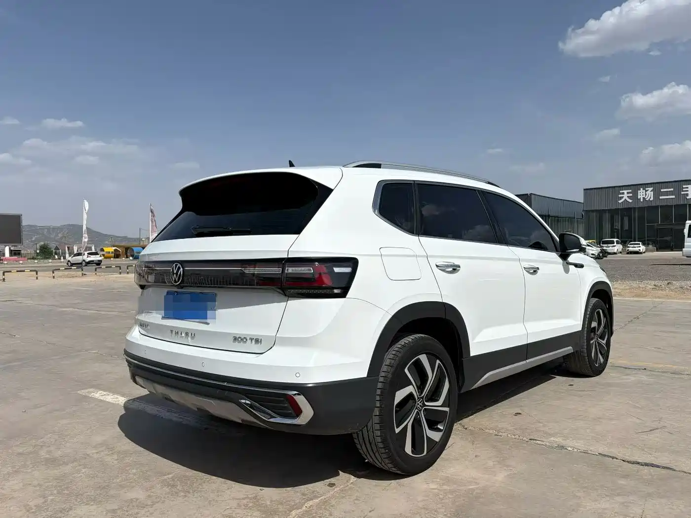 Volkswagen Tharu 2024 300TSI 2WD Full Moon Edition фото 6