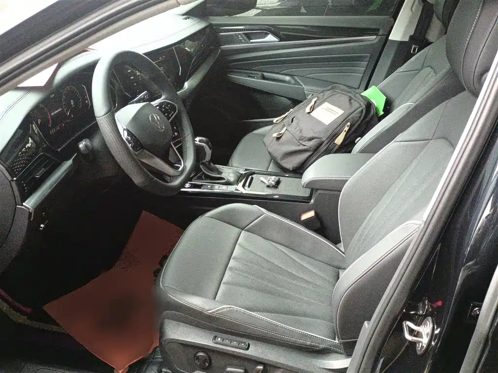 Volkswagen Passat 2024 330TSI Starlight Elite Edition фото 11
