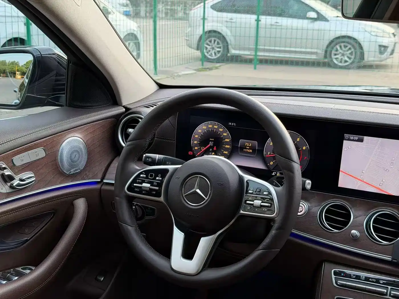 Mercedes-Benz E-Class 2020 E 300 L Luxury Model фото 9