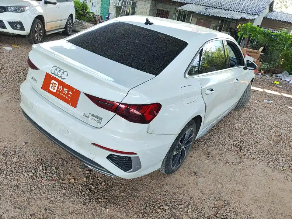 Photo 4 - Audi A3