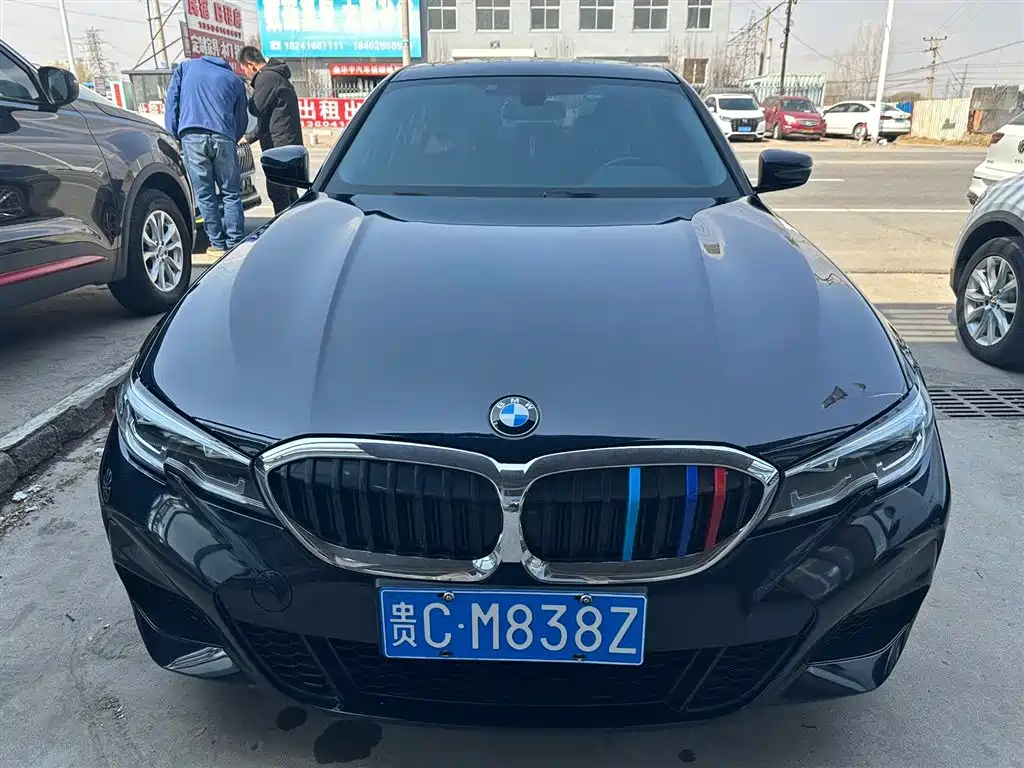 BMW 3 SERIES