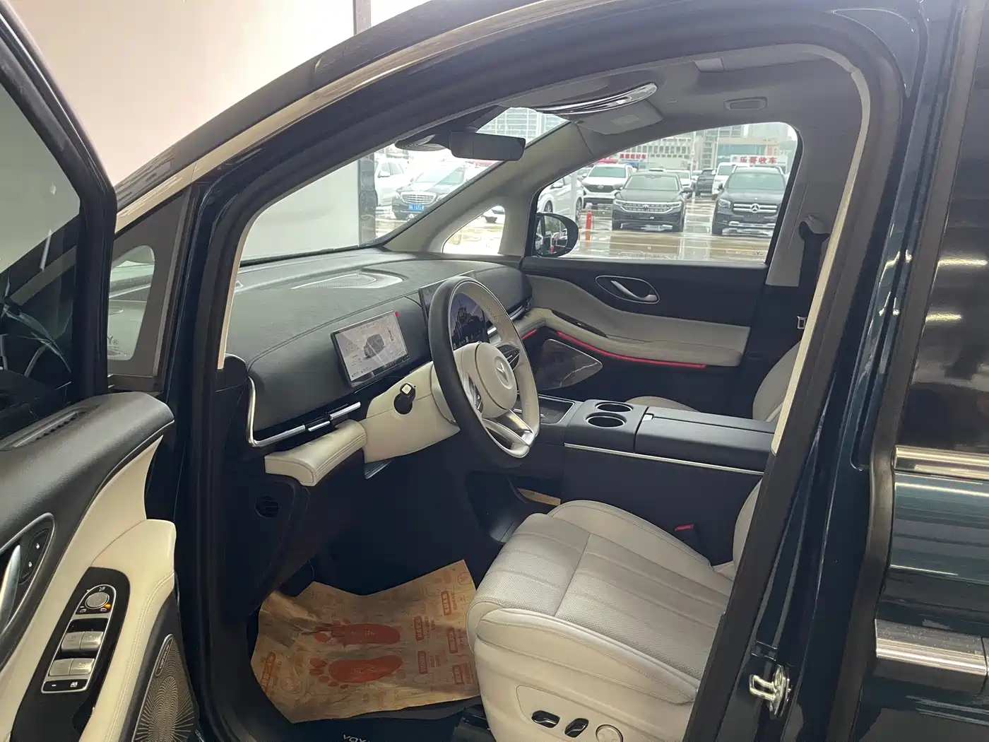 Voyah Dreamer 2025 2025 PHEV AWD Flagship Qian Kun Edition