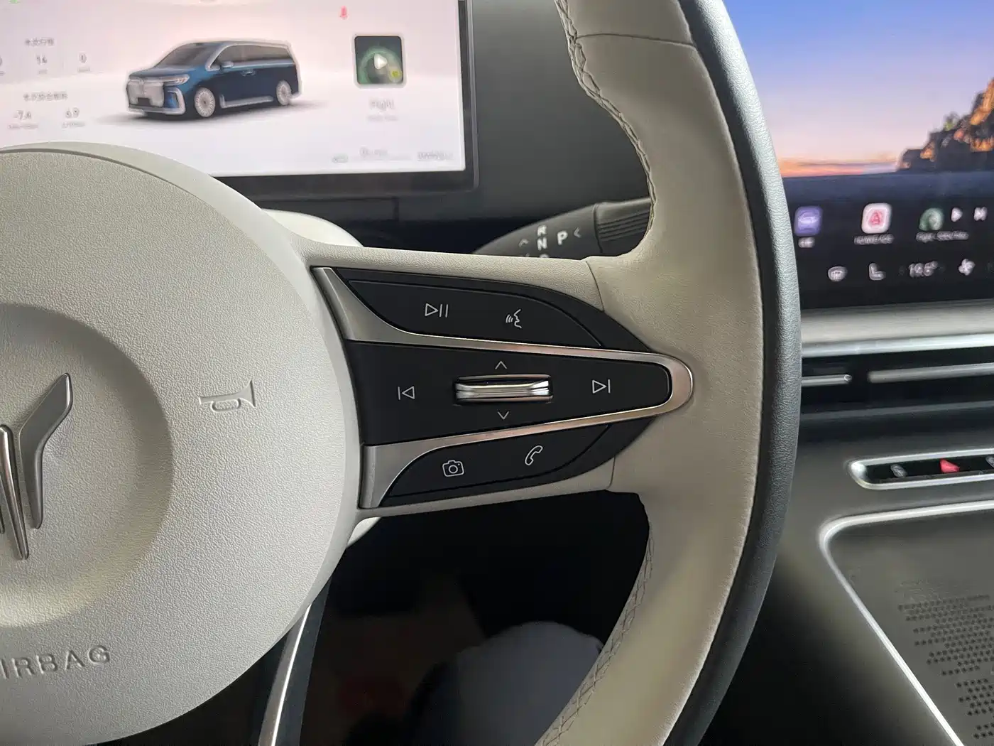 Voyah Dreamer 2025 2025 PHEV AWD Flagship Qian Kun Edition
